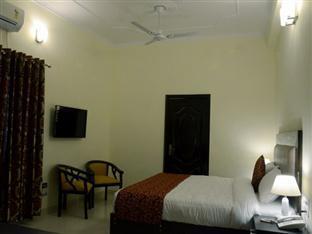 Chitra Grand Hotel Haridwār Esterno foto