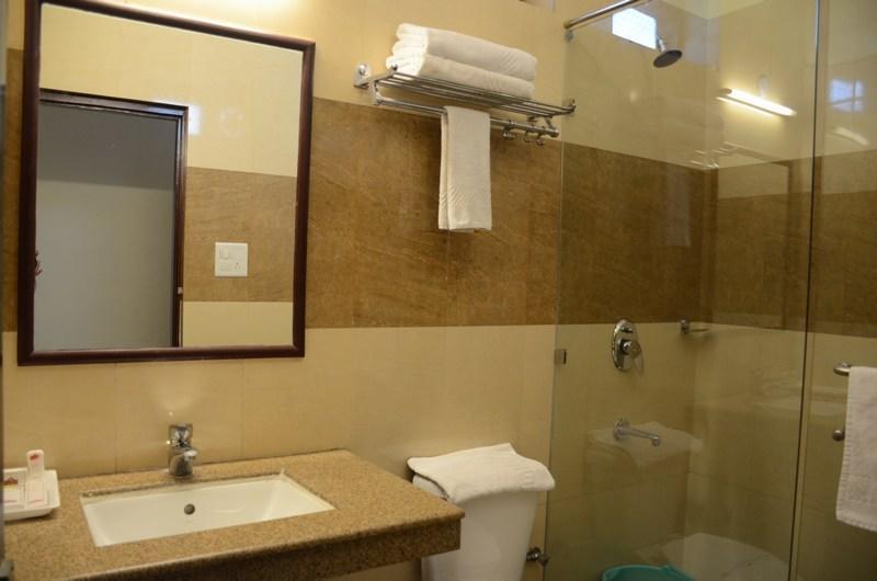 Chitra Grand Hotel Haridwār Esterno foto